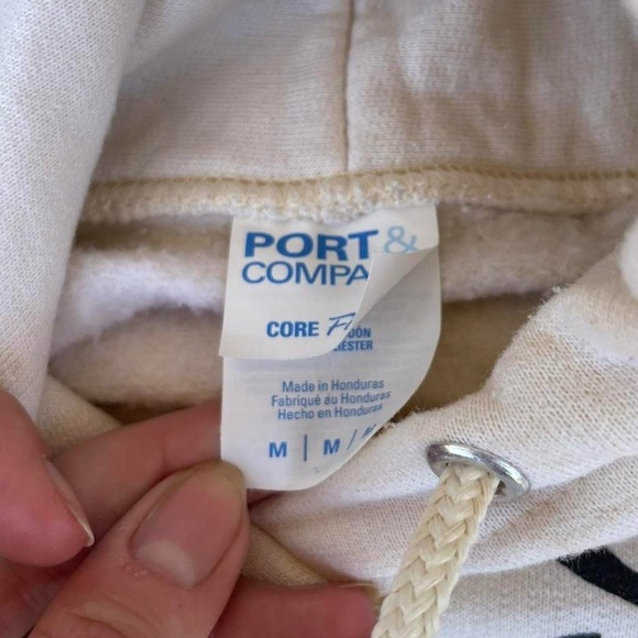 Saturdays don’t count unisex cream hoodie
Size medium - Picture 5 of 5